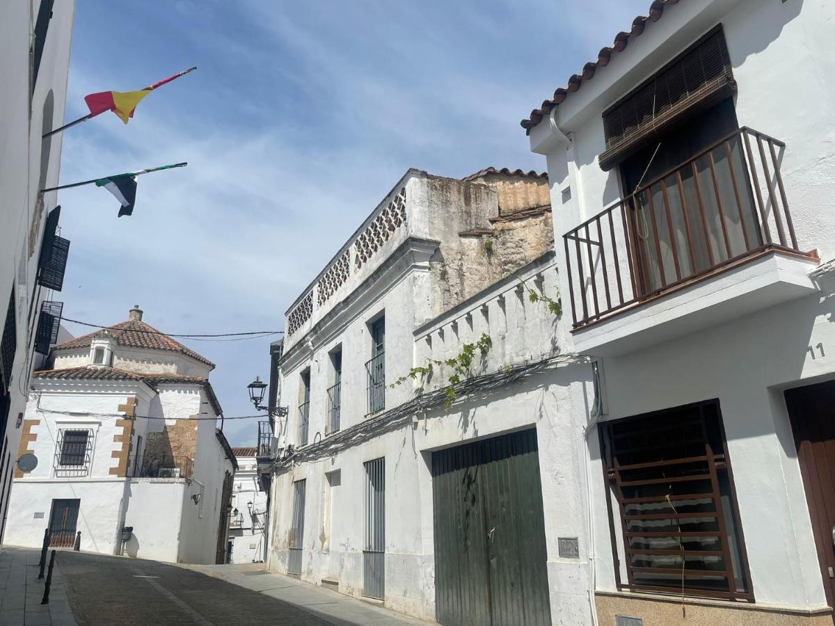 Estudio Tau Jerez De Los Caballeros Exterior foto